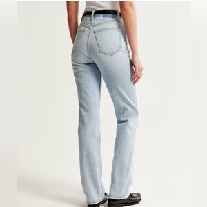 Abercrombie and Fitch Ultra High Rise 90s straight curve love size 31s